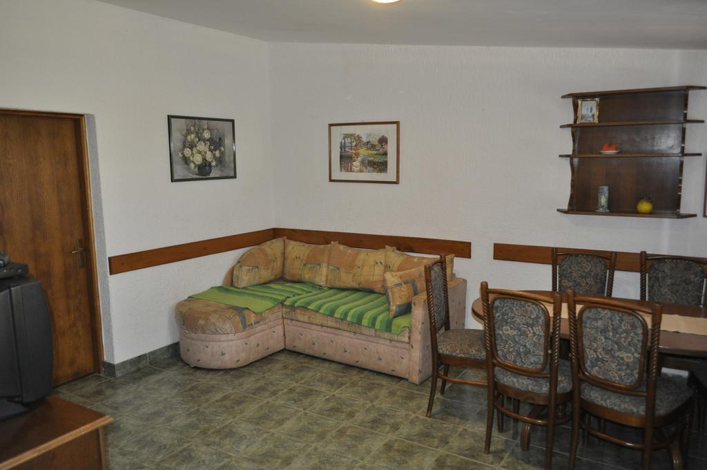Apartments Pavlovic Linardići Pokoj fotografie